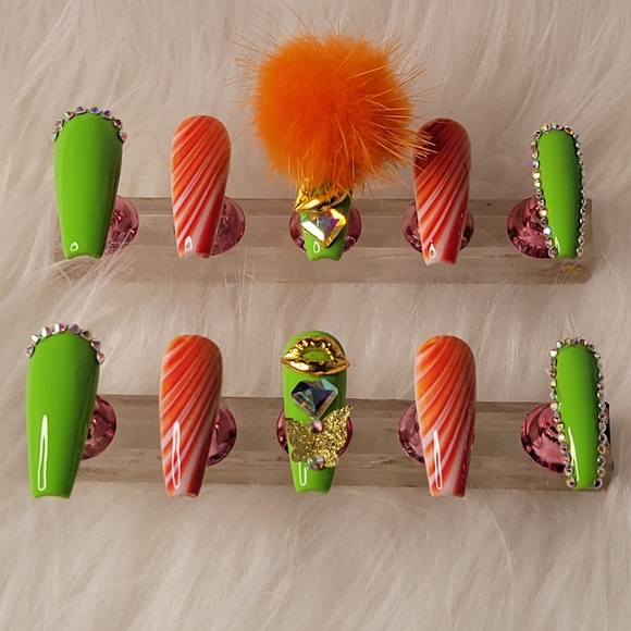 Press on nails - Picture 3 of 4